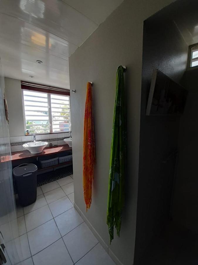 Le Pelikan Le Gosier  Exteriör bild